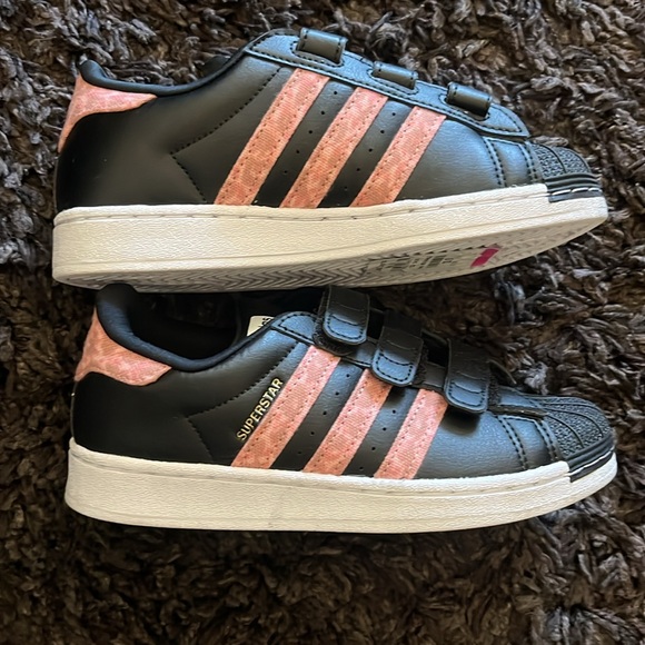 Adidas ‘Superstar’ Velcro kids sneakers - Picture 6 of 10